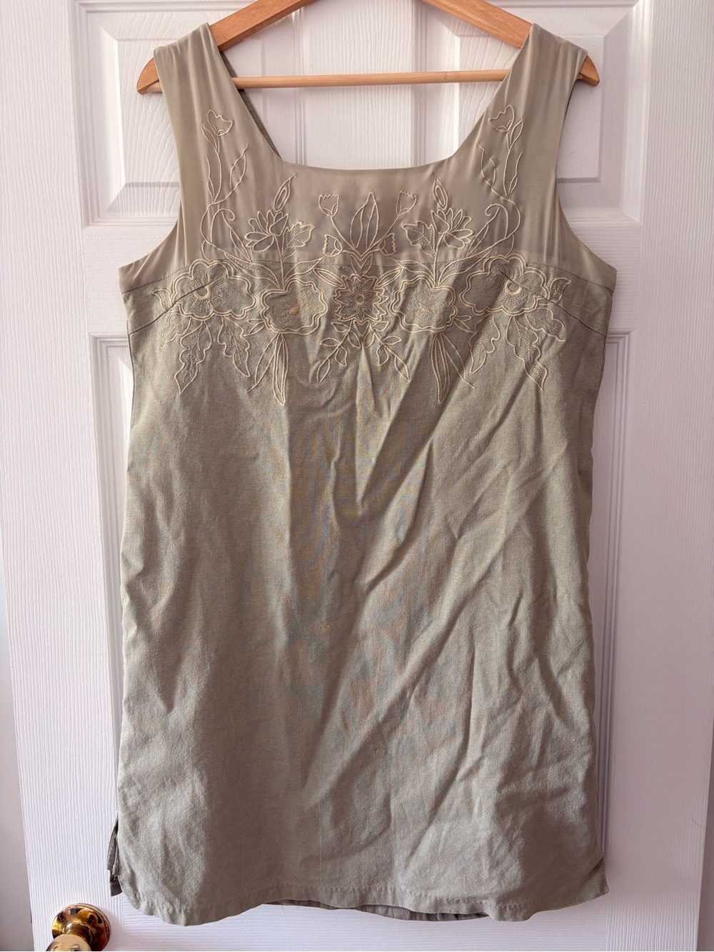 Linen blend dress *small stain*